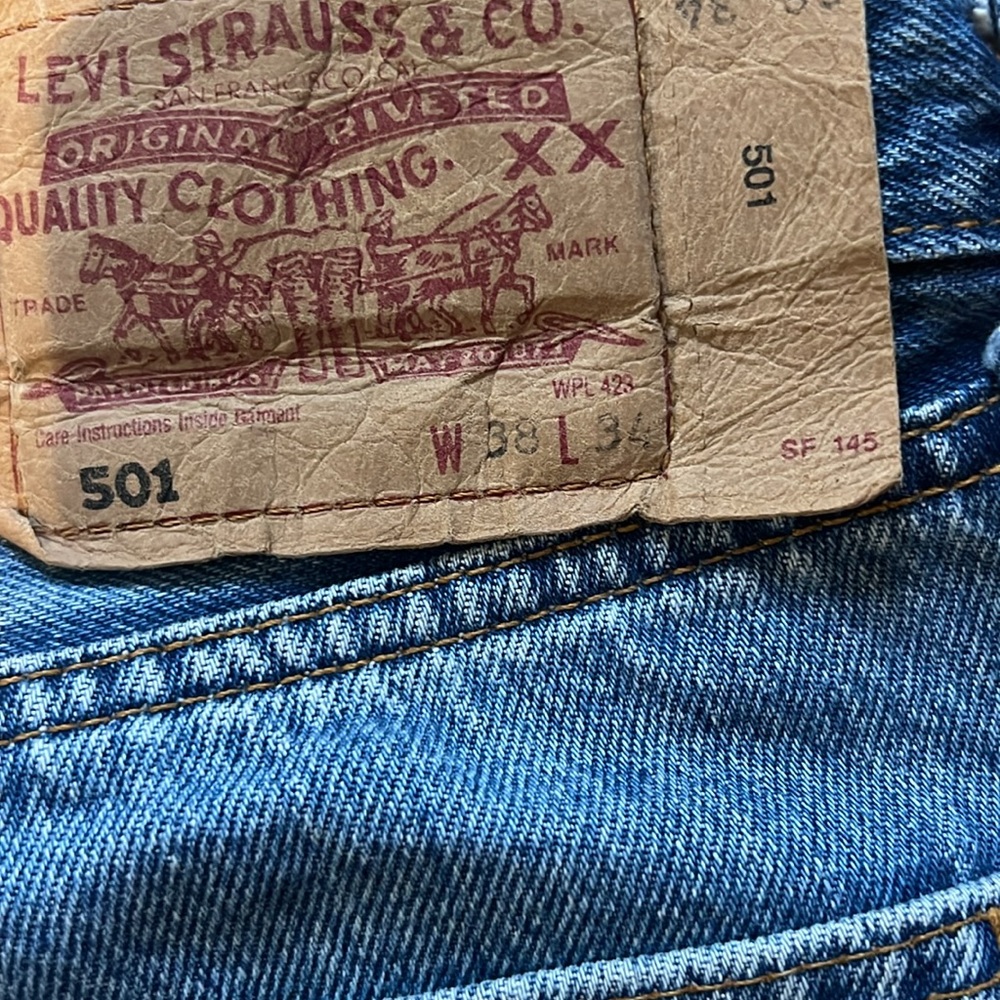 Reworked Levi’s - Picture 5 of 6